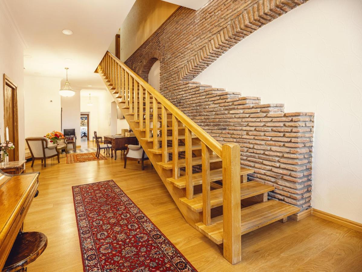 Octava Boutique Hotel Tbilisi Buitenkant foto